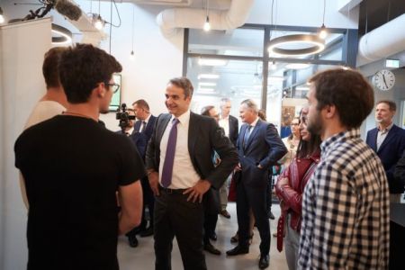 Μητσοτάκης από Αϊντχόβεν: Εχουμε εξαιρετικούς ερευνητές αλλά χρειαζόμαστε ισχυρή σύνδεση με την αγορά