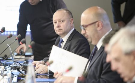 ΕΠΟ: Ούτε σέντρα δεν μπορούν να κάνουν