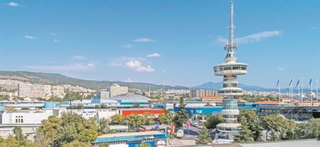 Εξαγγελίες για φορολογικές ανάσες στα νοικοκυριά