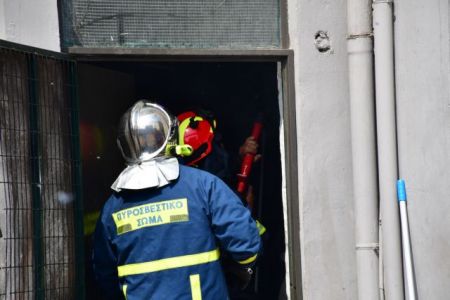 Φωτιά σε διαμέρισμα στο κέντρο της Αθήνας