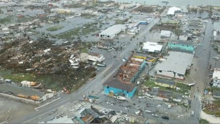 Τυφώνας Dorian : Στους 7 οι νεκροί – Φόβοι για περισσότερα θύματα