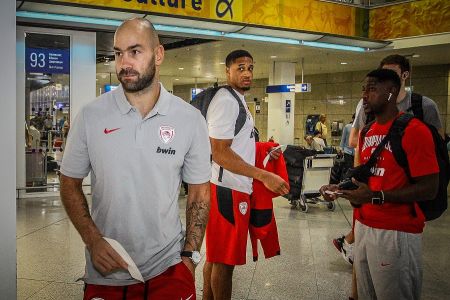 «Πέταξε» για Ιταλία ο Ολυμπιακός