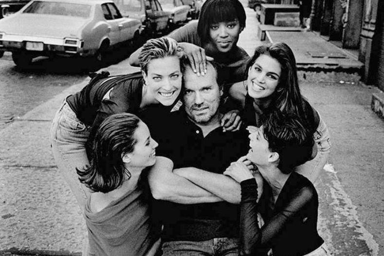 Πίτερ Λίντμπεργκ: Ο κόσμος της μόδας αποχαιρετά τον κορυφαίο φωτογράφο