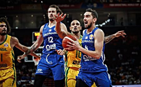 Τσεχία το παράκανες – Ισοπέδωσε τη Βραζιλία με 93-71