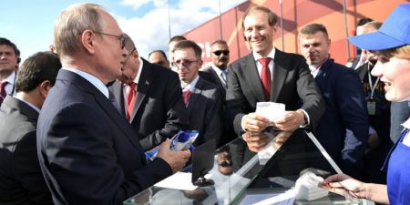 Θεωρίες συνωμοσίας για το παγωτό που κέρασε ο Πούτιν τον Ερντογάν