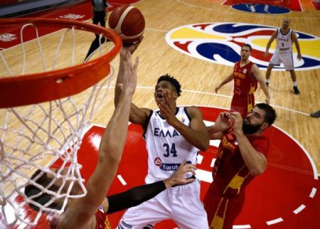 Live Ελλάδα – Τσεχία: Τελικός πρόκρισης στην «8άδα» του Μουντομπάσκετ