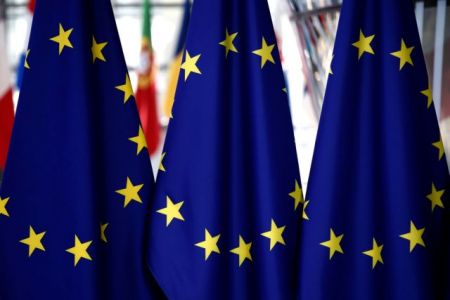 Ευρωπαίος επίτροπος: Η ΕΕ θέλει ο Τραμπ να εγκαταλείψει τις απερίσκεπτες πολιτικές του στο εμπόριο