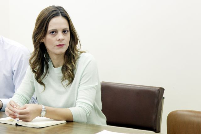 Αχτσιόγλου: Η ΝΔ απέρριψε ασυζητητί τη στρατηγική για μείωση των πλεονασμάτων