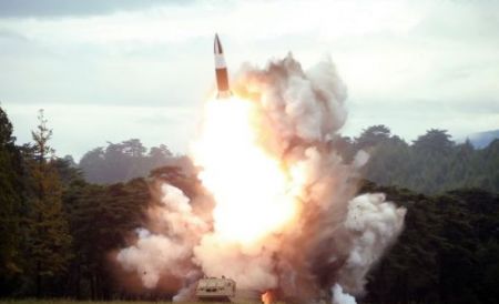 Συνεχίζει το μπαράζ εκτοξεύσεων η Βόρεια Κορέα