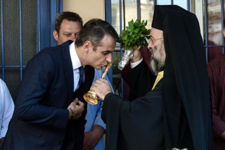 Μητσοτάκης σε μαθητές: Να χαίρεστε τις εμπειρίες του σχολείου