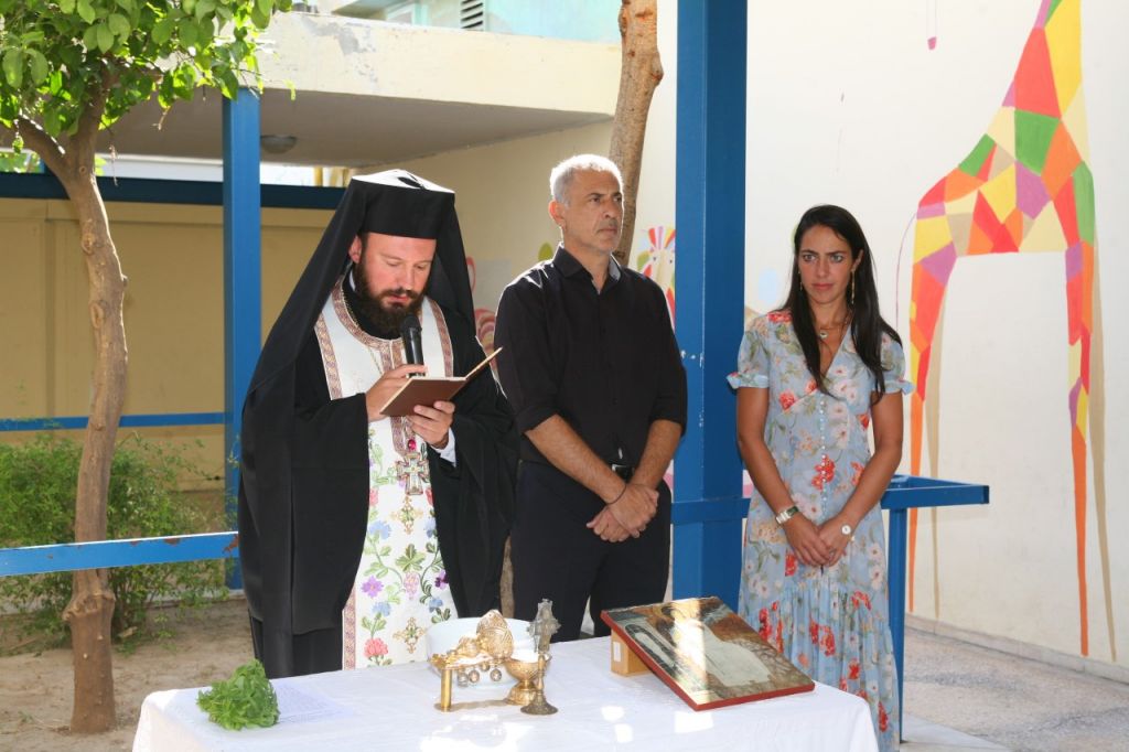 Στην τελετή Αγιασμού σχολείων ο δήμαρχος Πειραιά Γιάννης Μώραλης