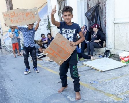 Προσφυγικό: Ο Κνάους κρούει τον κώδωνα του κινδύνου