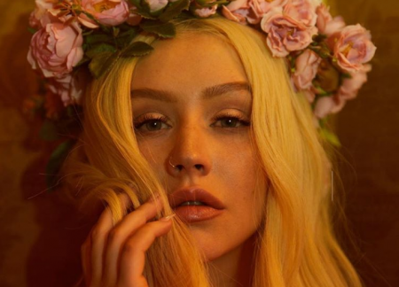 Η Κριστίνα Αγκιλέρα παίρνει μαθήματα ζωής από τα παιδιά της