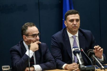 Τι απαντά το Μαξίμου για την αφαίρεση αρμοδιοτήτων από τον Κικίλια