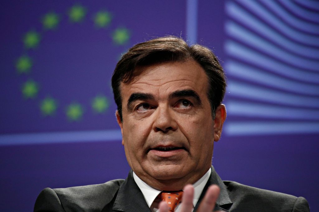 Συνεχίζονται οι αντιδράσεις για το χαρτοφυλάκιο Σχοινά: Δε μου αρέσει η ιδέα λέει ο Γιουνκέρ