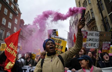 Στοιχεία – σοκ για τα ρατσιστικά εγκλήματα στην ΕΕ