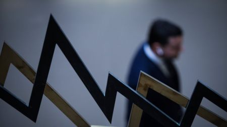 Με πτώση άνοιξε το Χρηματιστήριο Αθηνών