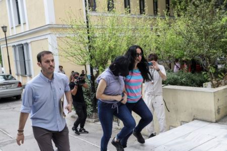 Νέα Ιωνία : Μετανιωμένη η 19χρονη που εγκατέλειψε το μωρό της – Το ζητά πίσω