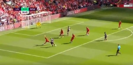 Με τη γκολάρα του Βίλεμς η Νιούκαστλ προηγήθηκε στο Άνφιλντ