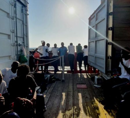 Ιταλία : Πράσινο φως στο Ocean Viking να αποβιβάσει στη Λαμπεντούζα