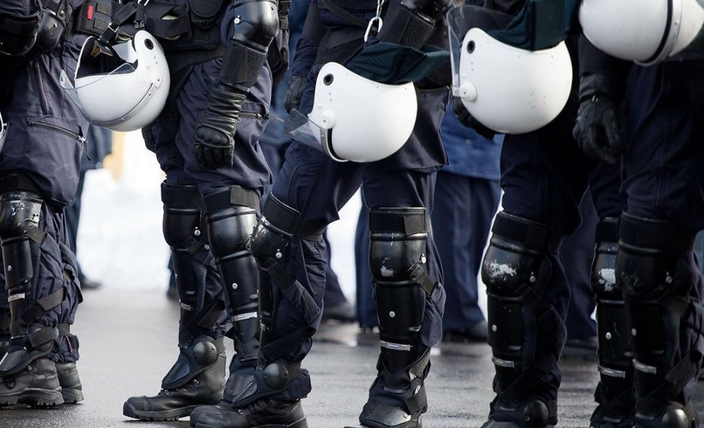 Τέσσερις συλλήψεις για τα επεισόδια κατά αστυνομικών στα Εξάρχεια