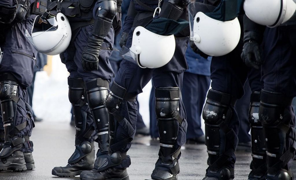 Τέσσερις συλλήψεις για τα επεισόδια κατά αστυνομικών στα Εξάρχεια