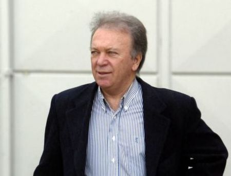 «Τελευταίο αντίο» από συγγενείς και φίλους στον Δημήτρη Ρίζο