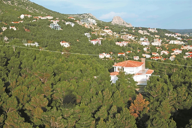 Διέξοδος στη νομιμοποίηση αυθαιρέτων