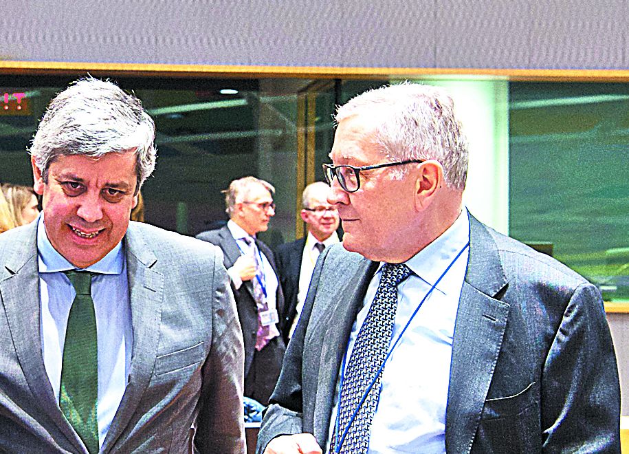 Πράσινο φως για εξόφληση ΔΝΤ και μείωση πλεονασμάτων