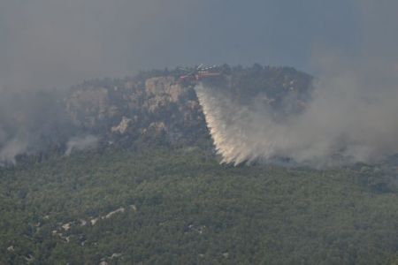 Εφιάλτης οι αναζωπυρώσεις στο Λουτράκι