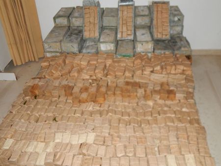 Εξάρθρωση κυκλώματος εμπορίας Καλάσνικοφ – Τεράστια ποσότητα όπλων σε φορτηγό