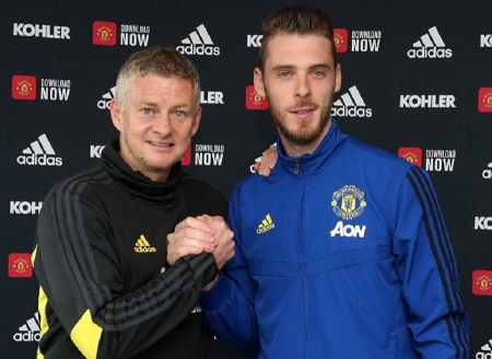 Ο Ντε Χέα ανανέωσε με την Μάντσεστερ Γιουνάιτεντ μέχρι το 2023