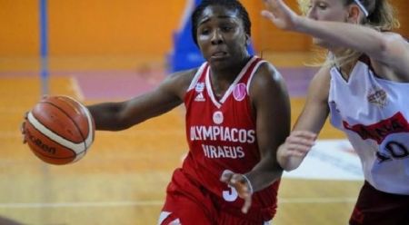 Τόμας: «Είμαι πολύ χαρούμενη που έμεινα στον Ολυμπιακό»
