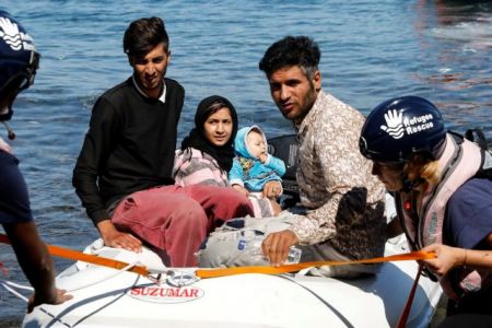 Ωρολογιακή βόμβα το προσφυγικό: Συνεχίζονται με αμείωτο ρυθμό οι ροές στα νησιά