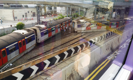 Χονγκ Κονγκ: Οκτώ ελαφρά τραυματίες από εκτροχιασμό συρμού του μετρό