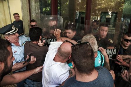 Σε πλειστηριασμό κατοικία οικογένειας που έχασε τον πατέρα στο Μάτι – Τι καταγγέλλει το ΠΑΜΕ