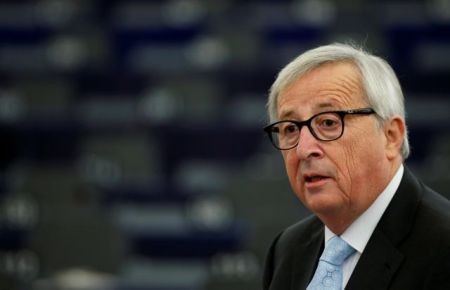 Γιούνκερ για Brexit: Απολύτως υπαρκτό το σενάριο του no deal