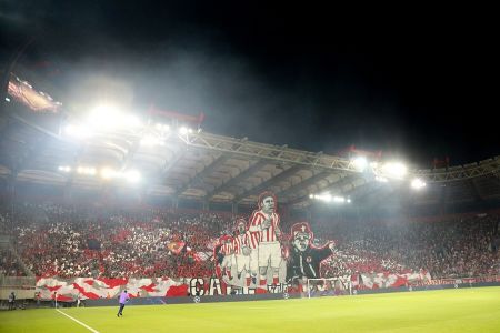 Ολυμπιακός: Το εντυπωσιακό κορεό με την Τότεναμ από ψηλά