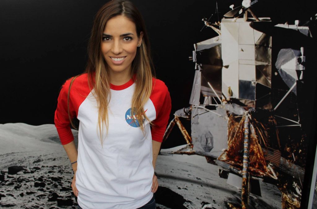 Ελένη Αντωνιάδου : Οι αλλαγές από τη Wikipedia, οι επικρίσεις και τα ψέματα