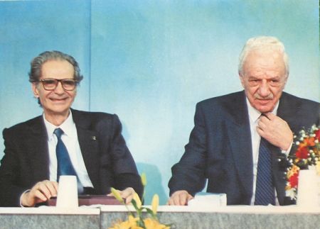 Η διάσπαση του ΚΚΕ το ’91και οι αυταπάτες για τον Χαρίλαο