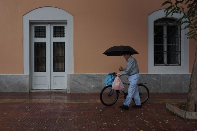 Καιρός: Πού θα βρέξει τις επόμενες ώρες