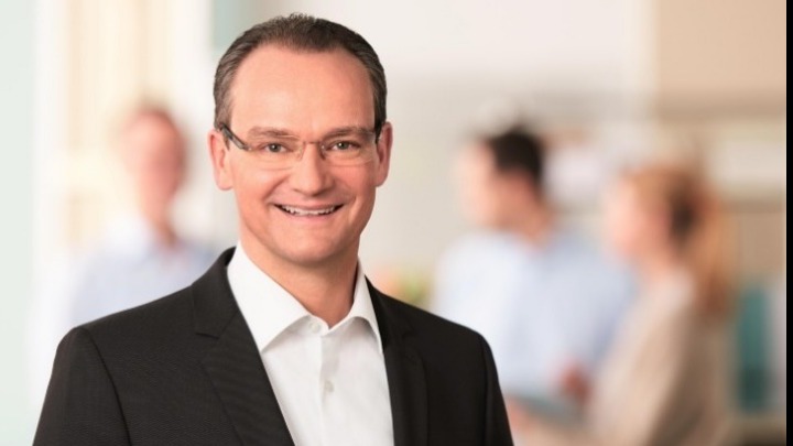 Chair of Bundestag foreign affairs committee lauds Greece’s progress