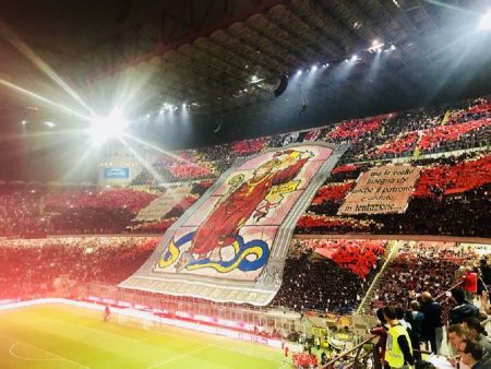 Απίστευτα κορεό στο ντέρμπι του Μιλάνου