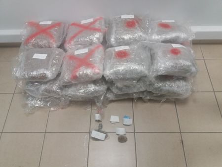 Θεσσαλονίκη: Τρεις συλλήψεις για περισσότερα από 26 κιλά κάνναβης