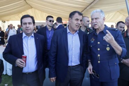 Παναγιωτόπουλος: Ένοπλες Δυνάμεις και Λιμενικό καταστρώνουν σχέδιο επιτήρησης στο Αιγαίο