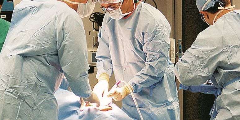 Πρωτοποριακή διπλή καρδιοχειρουργική επέμβαση από έλληνα γιατρό στη Νέα Υόρκη