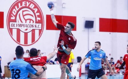 Φιλική νίκη του Ολυμπιακού (34-23)