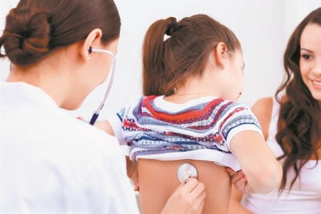 6 μύθοι και αλήθειες για τις παιδικές λοιμώξεις του χειμώνα