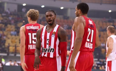 Gomelsky Cup: «Τζάμπολ» για Ολυμπιακό και Προμηθέα