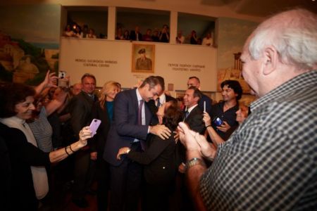 Μητσοτάκης – Αστόρια : Το 2023 επιτέλους θα ψηφίζετε από τον τόπο διαμονής σας